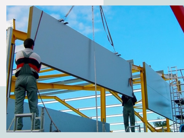 Монтаж сэндвич-панелей в Сланцах от 620 руб.