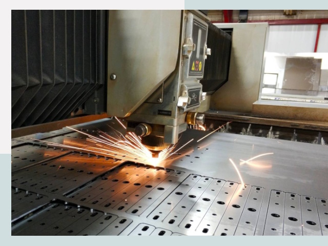 Лазерная резка металла в Сланцах от 620 руб.